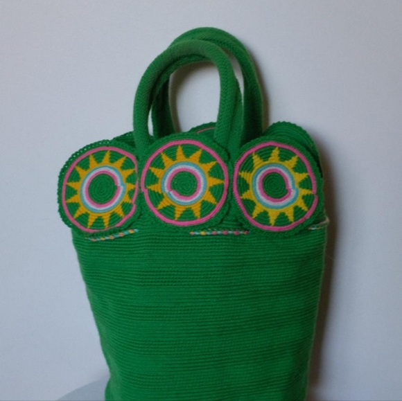 Handcrafted Green Crocheted Bag – Made by Colombian Artisans - Picture 2 of 7
